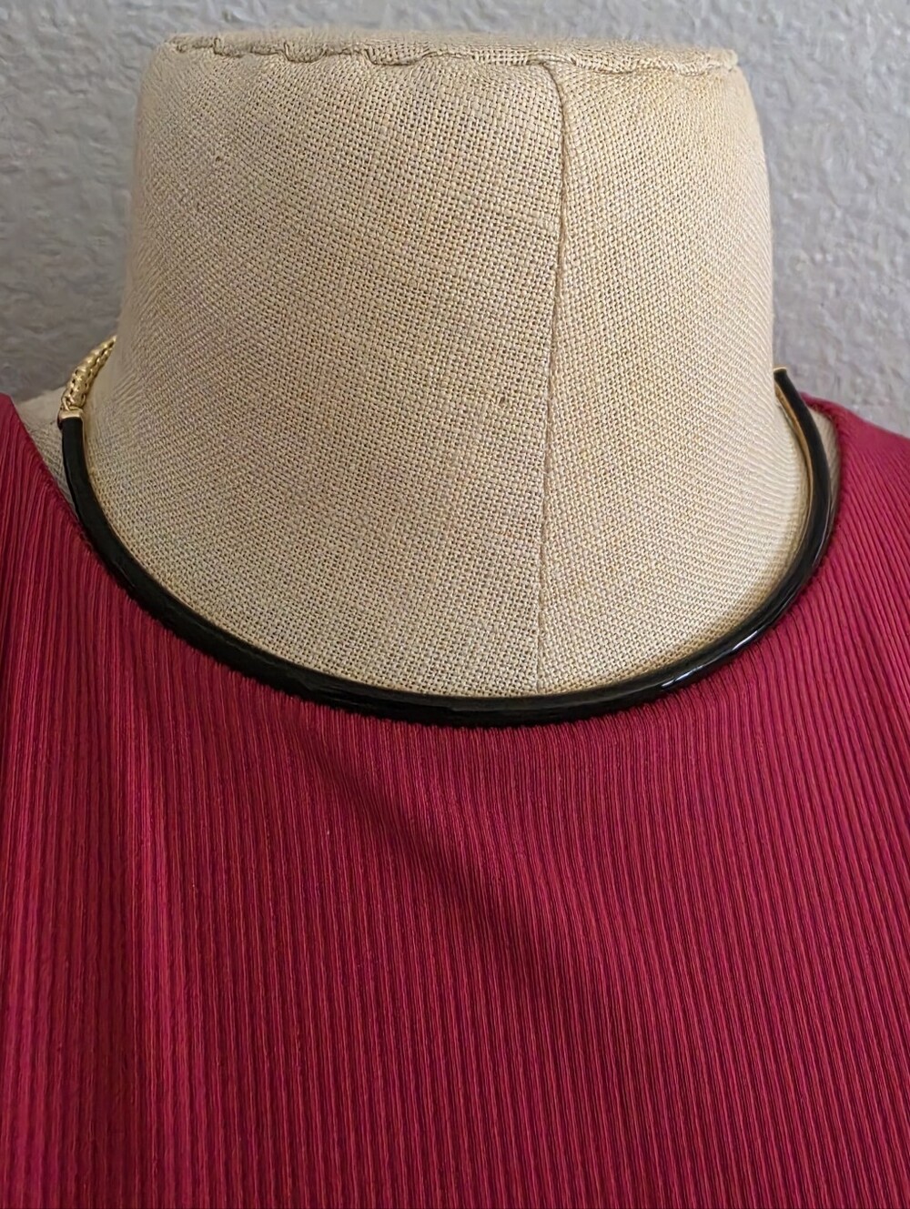 Black Minimalist Collar Necklace